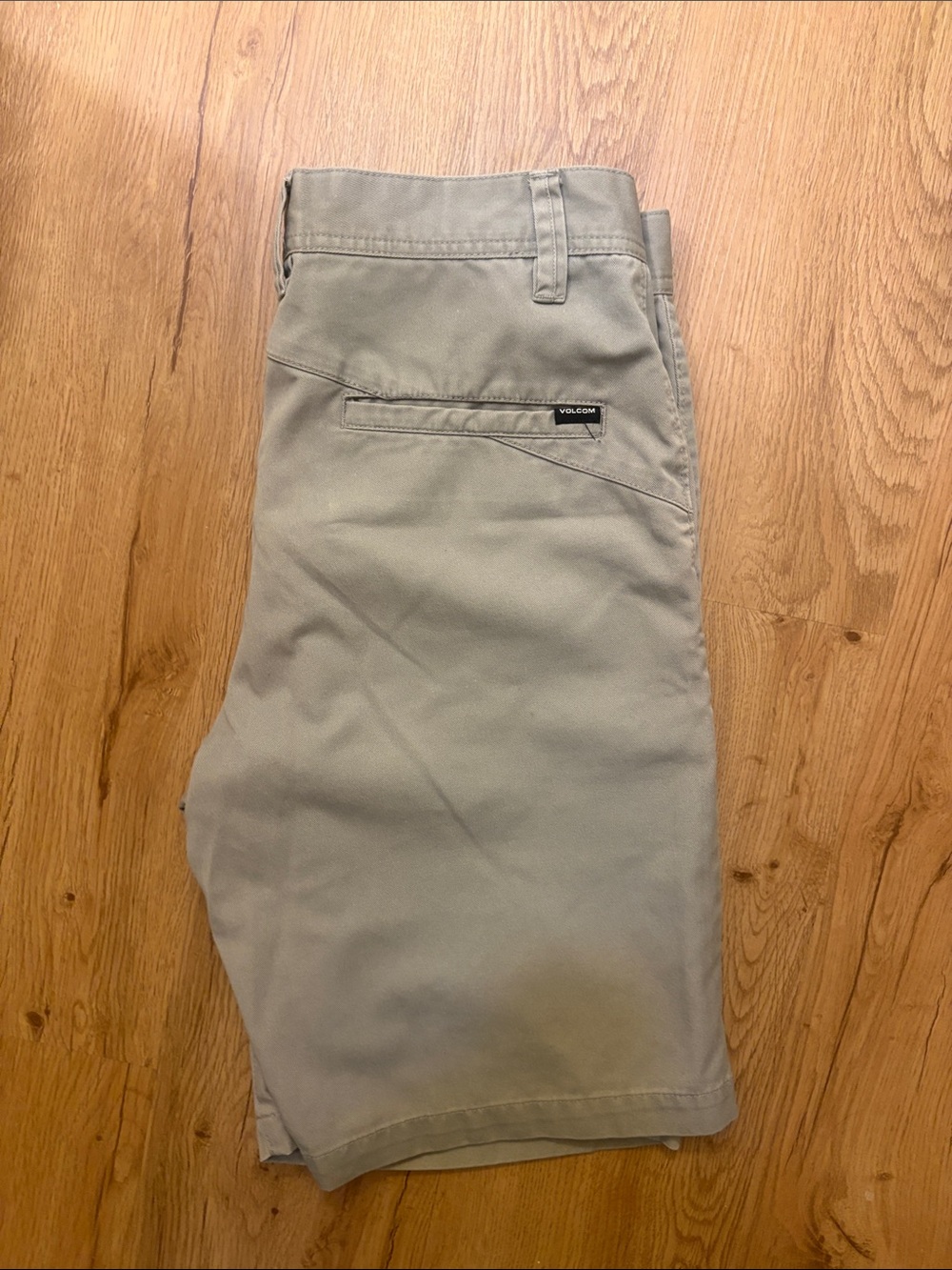 Volcom Men’s Chino Shorts TRIO - Black, Khaki, Light Gray (size 30) - Picture 8 of 9